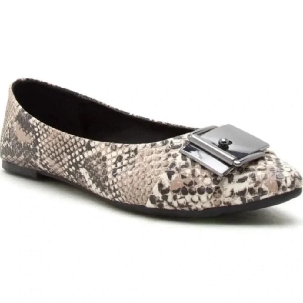 Beige Brown Snake Print Flats Size 5.5 NWOT